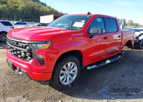 2025 Chevrolet Silverado 1500 4Wd Short Bed Custom z USA, uszkodzony, nr VIN 1GCPKBEK3SZ180524